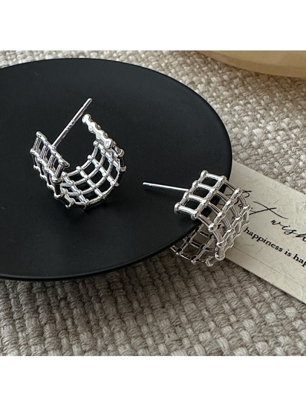 S925 pure silver ear stud ear clip niche design retro grid simple earrings fashionable and personalized ear accessories