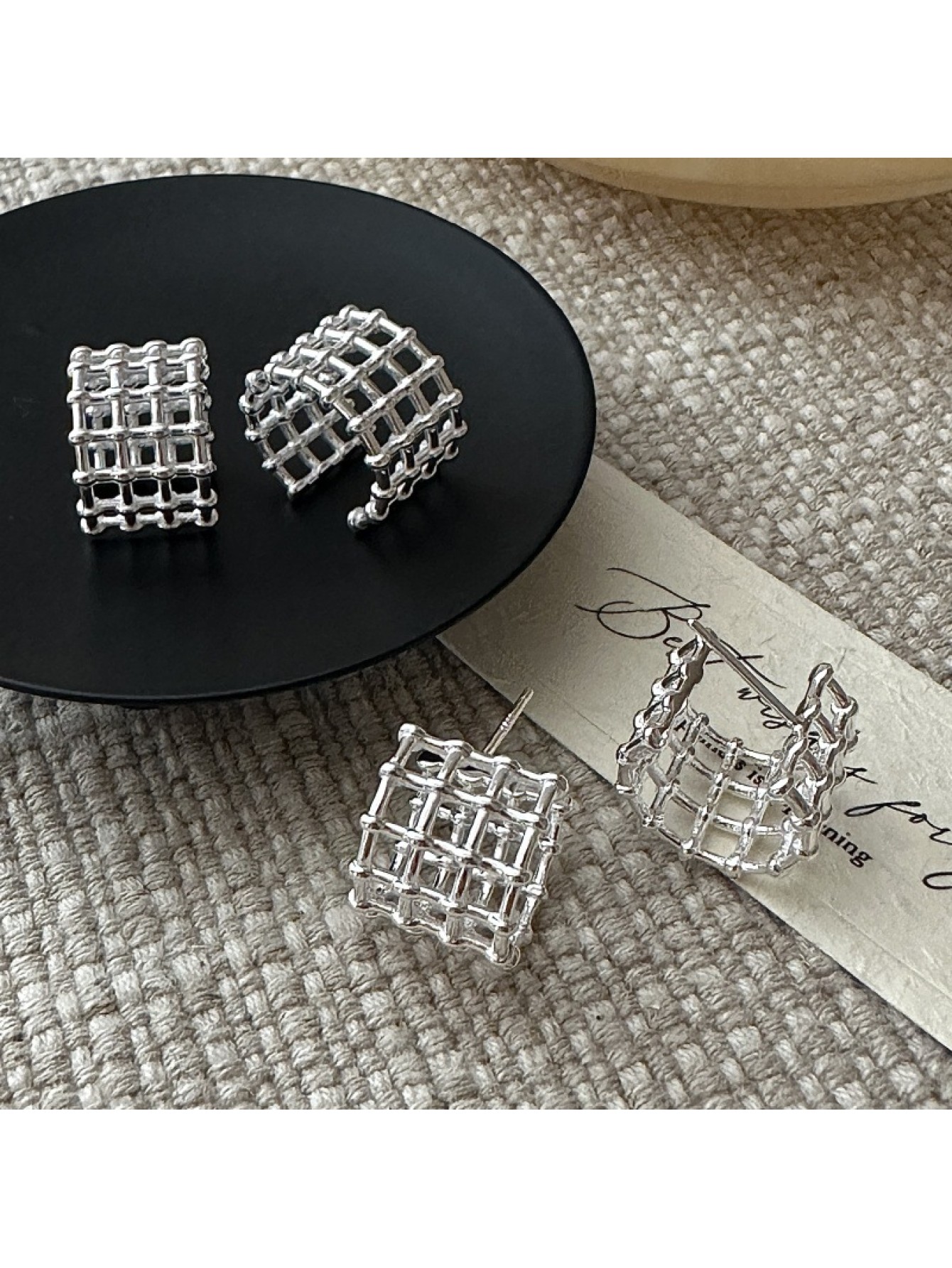 S925 pure silver ear stud ear clip niche design retro grid simple earrings fashionable and personalized ear accessories 